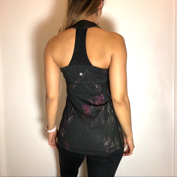 Lululemon Scoop Neck Tank - Picture 6 of 7